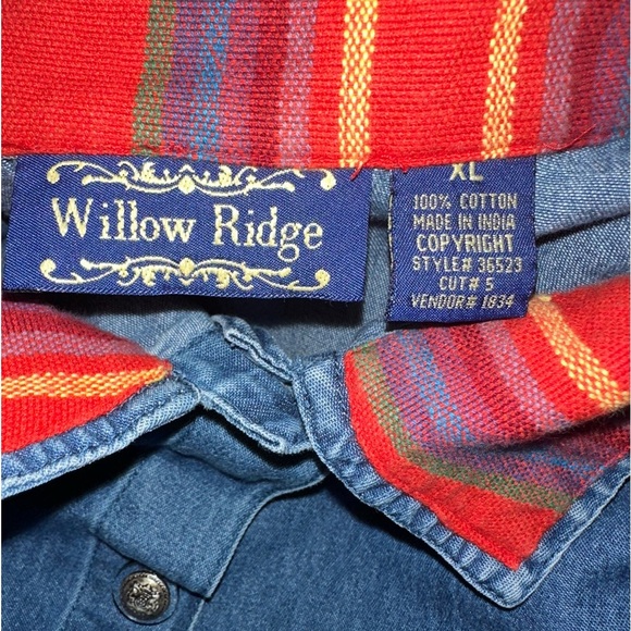 Willow Ridge Denim Floral Embroidered Button Down Top size XL - Picture 9 of 9